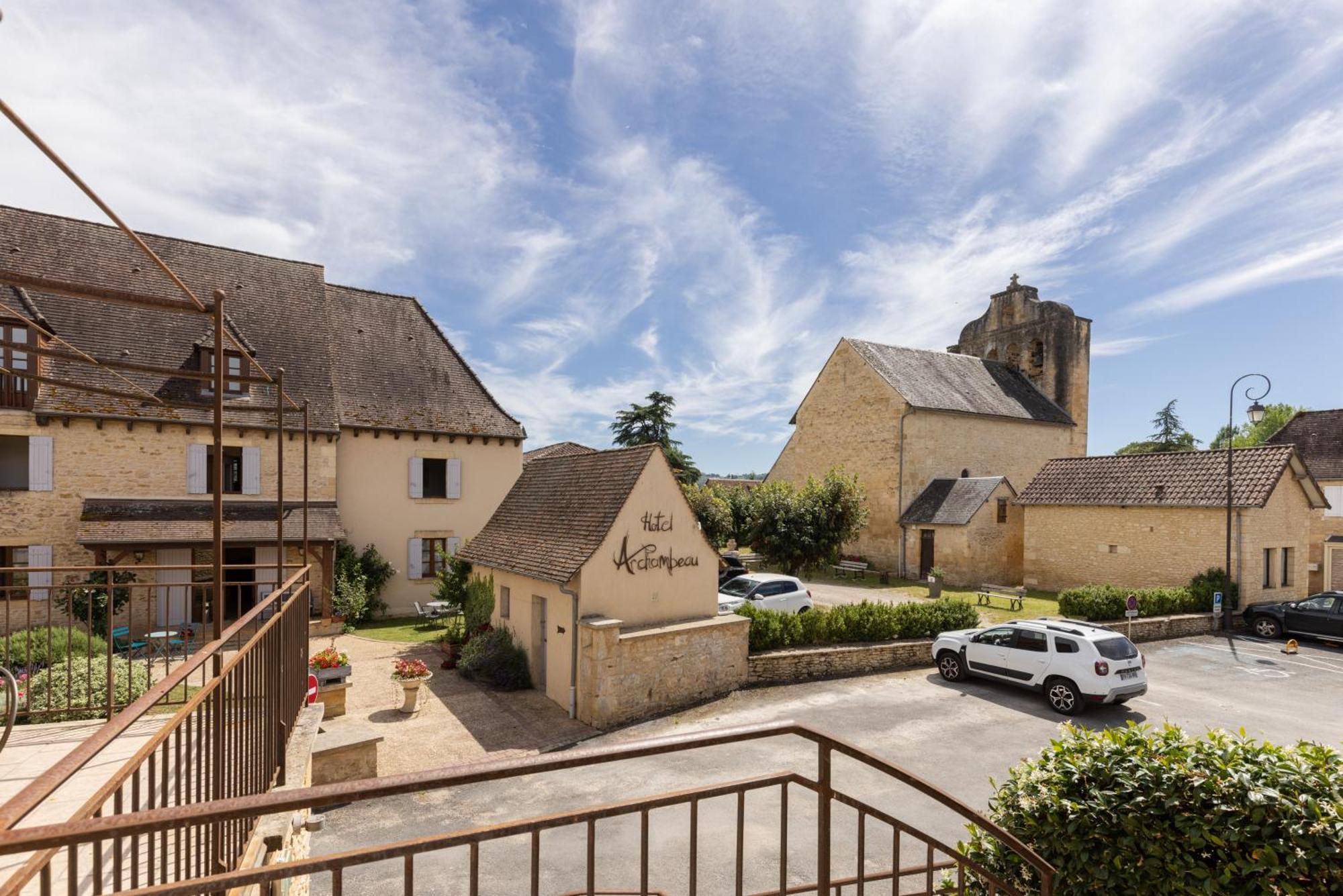 Hotel Archambeau Thonac Buitenkant foto