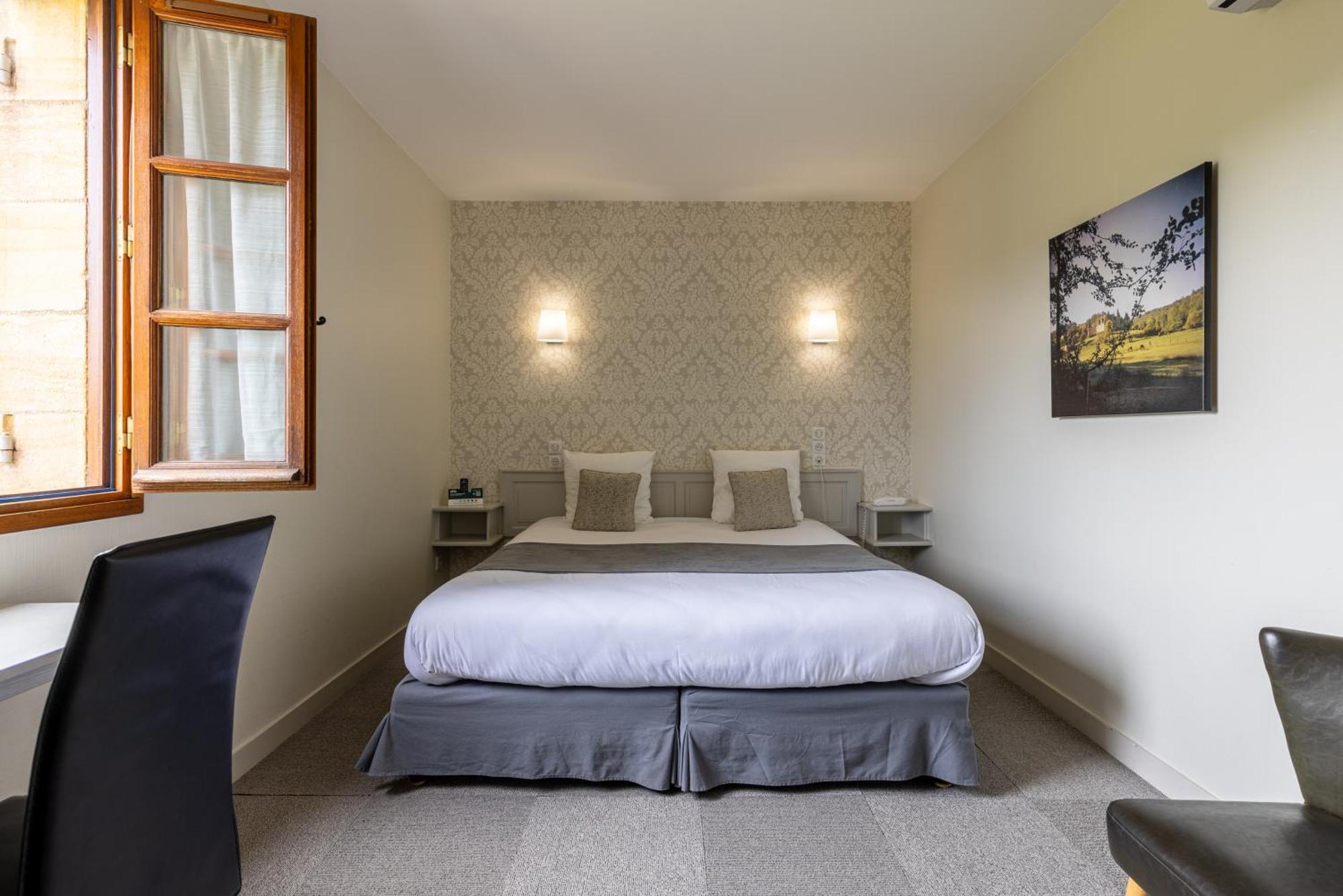 Hotel Archambeau Thonac Buitenkant foto