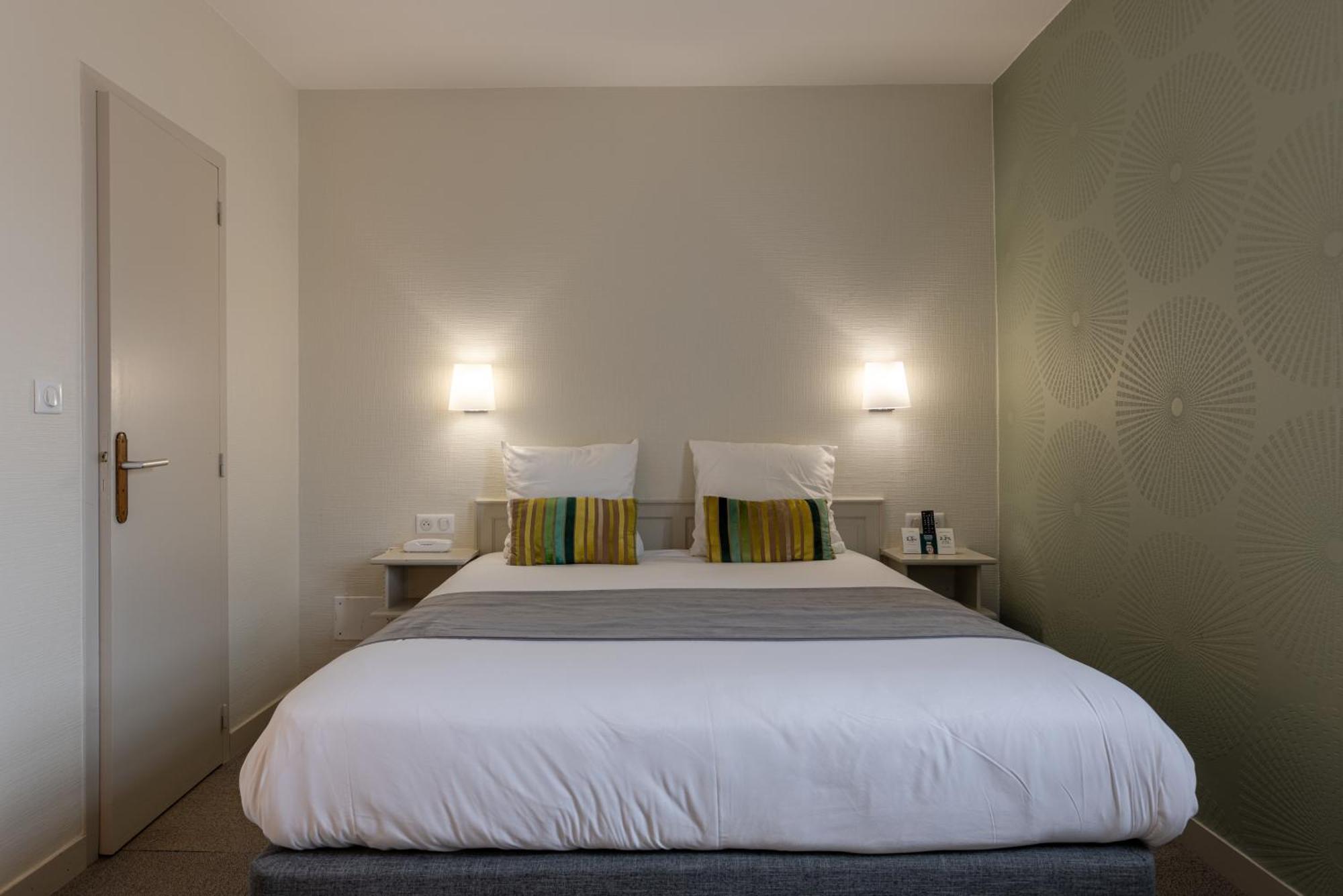 Hotel Archambeau Thonac Buitenkant foto